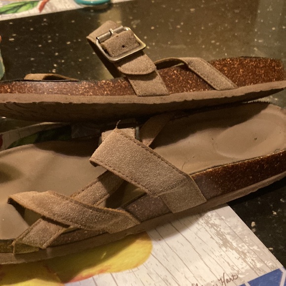 Madden sandals size 8 - Picture 2 of 8